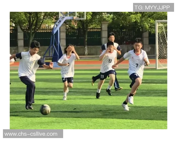 足球帝引领新时代的绿茵传奇探索足球背后的故事与激情 足球帝引领新时代的绿茵传奇探索足球背后的故事与激情